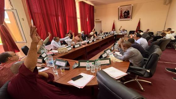 جماعة زاكورة تصادق بالإجماع على اتفاقية شراكة لتوفير الولوجيات للأشخاص في وضعية …